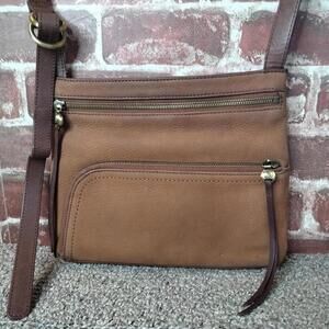 Hobo International Casie Leather Multi Pocket Crossbody Bag Tan